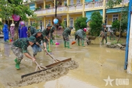 Hue city: Troops, residents stand side-by-side through hardship